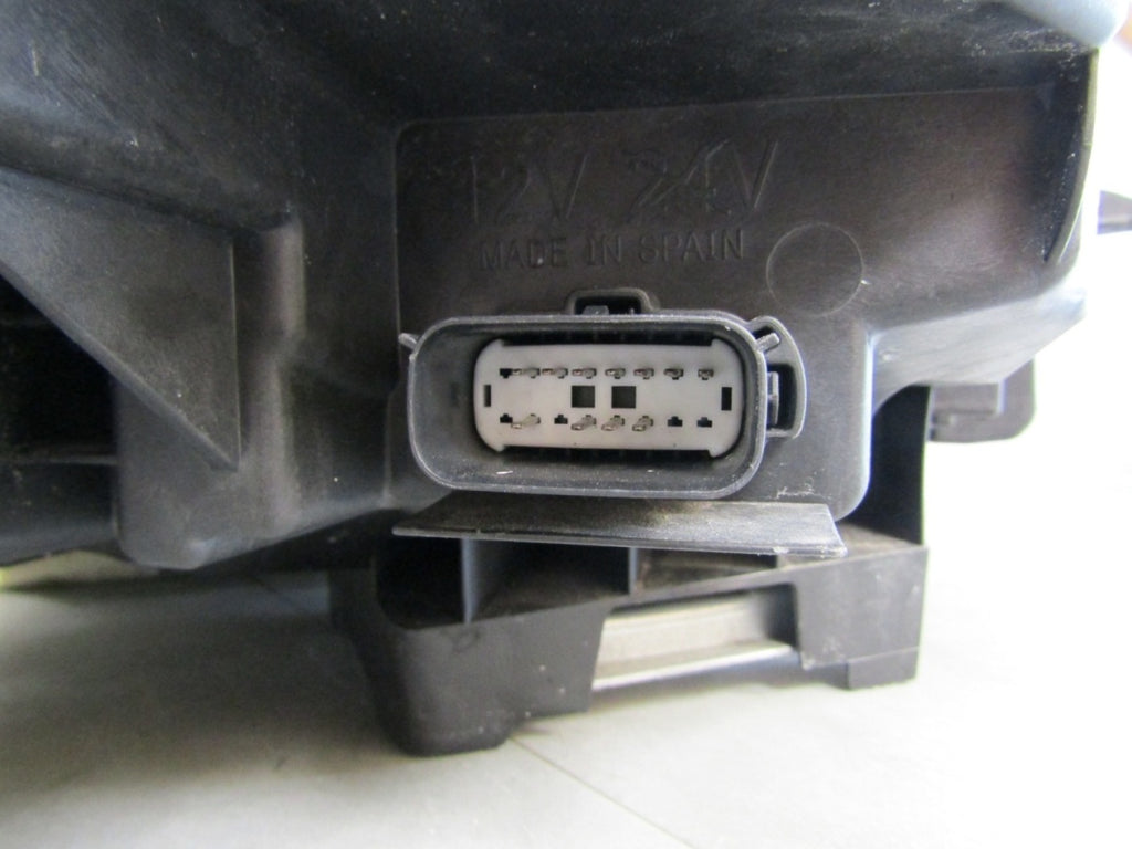 Prednji far Ford Kuga MK3 LED 19-24 LH lijevi LV4B 13E015 FC