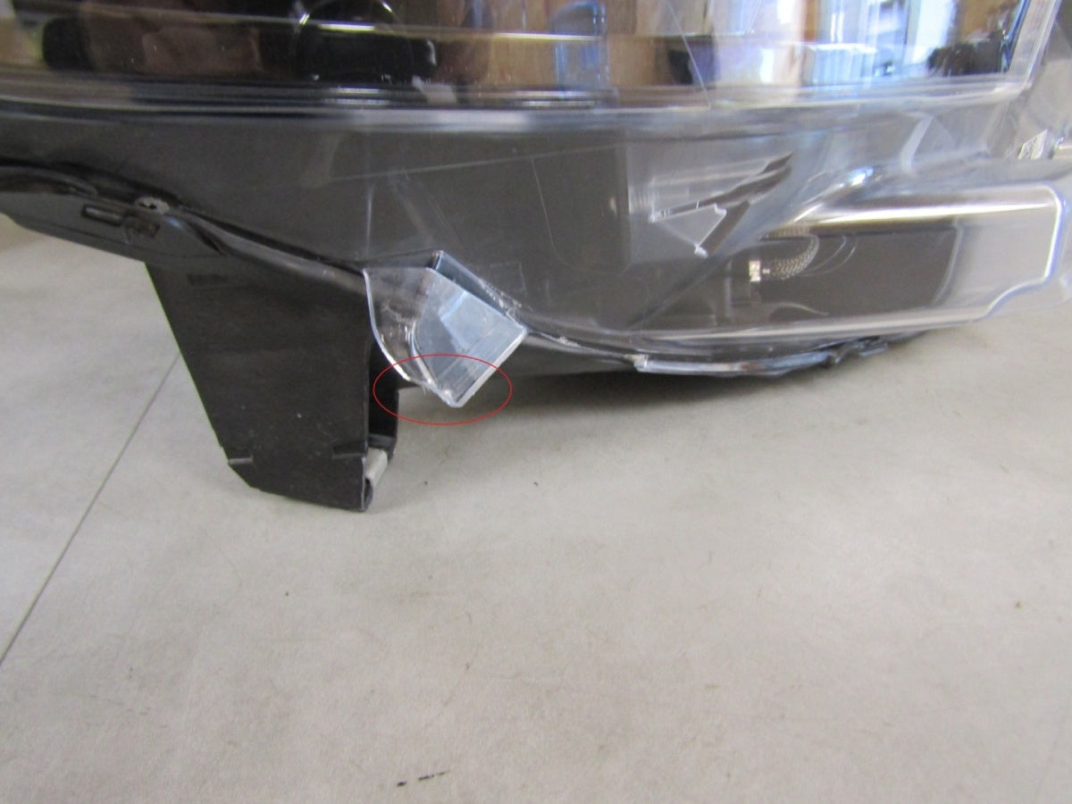 Prednji far Peugeot Expert 3 III xenon nezakretni 16-23 RH 9808235780