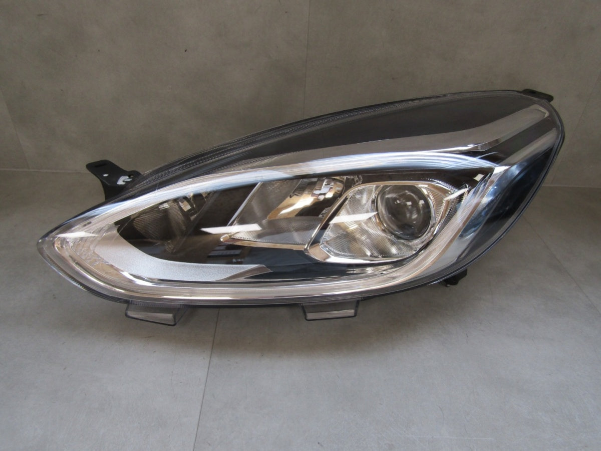 Prednji far FORD FIESTA MK8 17-21 halogen sa sočivom LH lijevi H1BB-13101-CJ