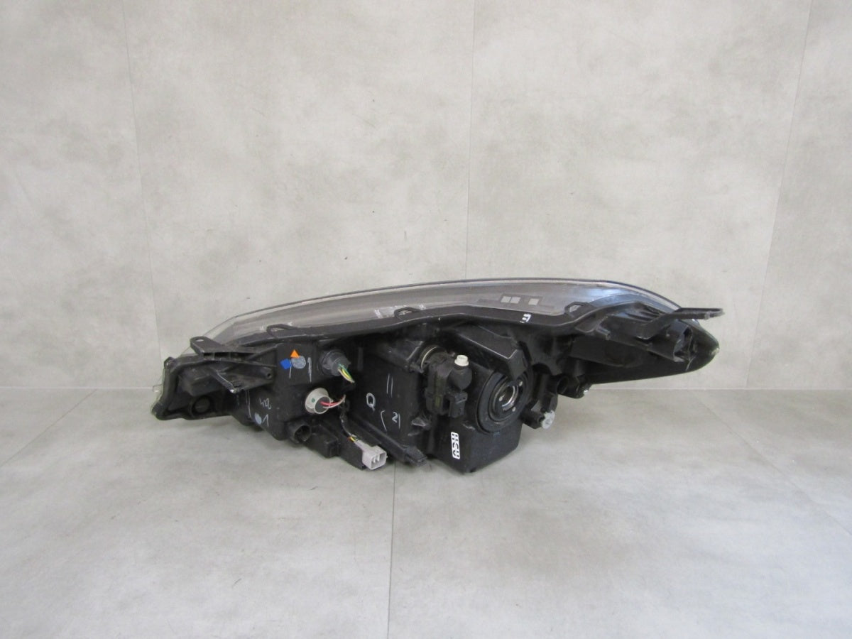 Prednji far TOYOTA YARIS 3 III LIFT halogen sa sočivom 17-20 RH desni