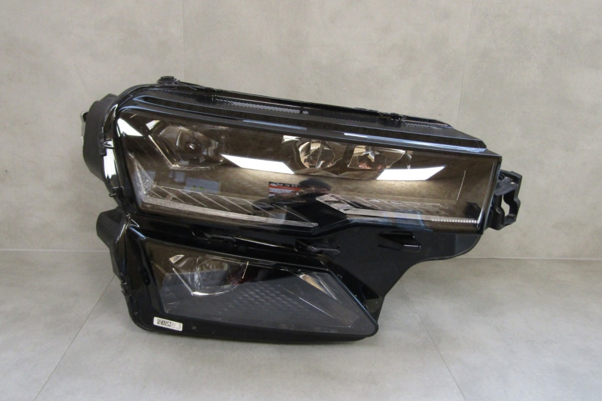 Prednji far SKODA KAROQ LIFT 57B FULL LED 21- RH 57B941036B