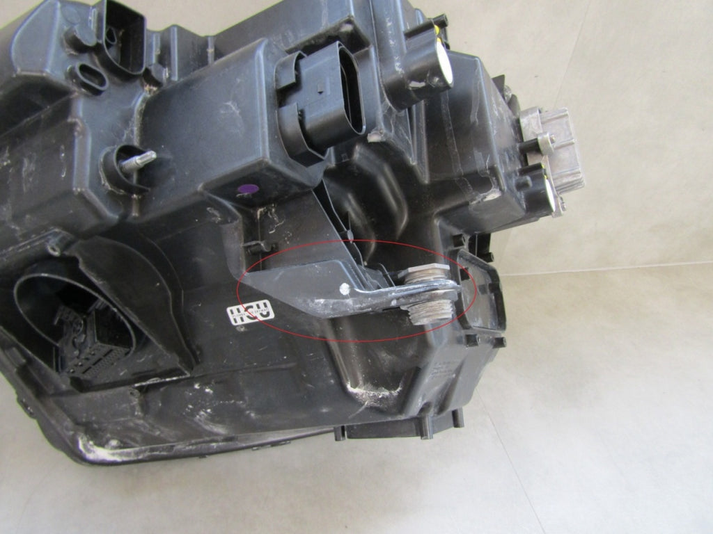 Prednji far SKODA KAROQ LIFT 57B FULL LED 21- RH 57B941036B