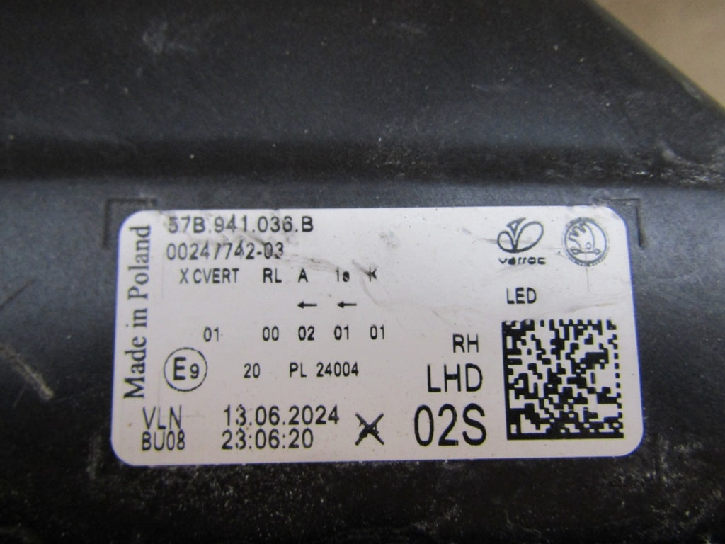 Prednji far SKODA KAROQ LIFT 57B FULL LED 21- RH 57B941036B