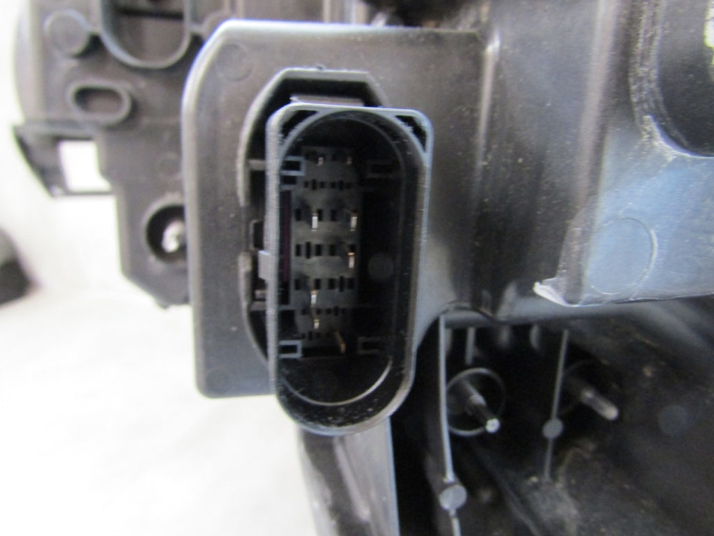 Prednji far SKODA KAROQ LIFT 57B FULL LED 21- RH 57B941036B