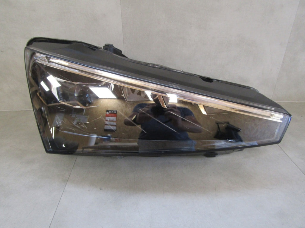 Prednji far SKODA SCALA 657 FULL LED 19-23 RH desni 657941016A