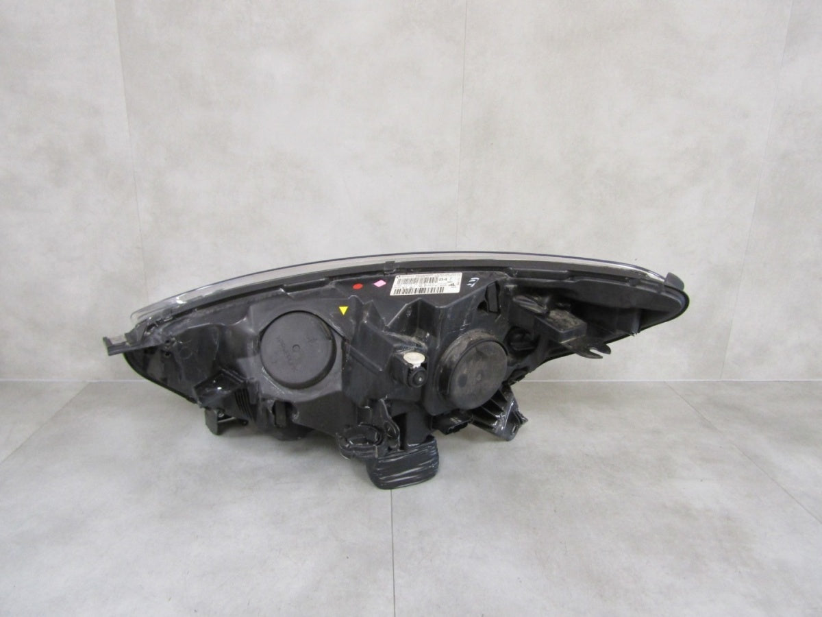 Prednji far RENAULT CAPTUR I 1 halogen sa sočivom RH 13-17 260100855R