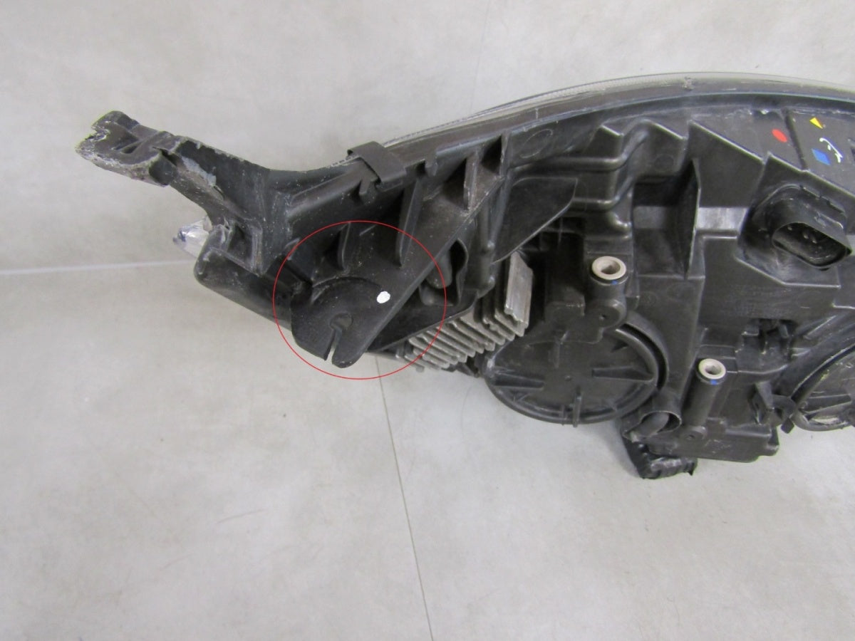 Prednji far FORD TRANSIT CUSTOM LIFT halogen sa sočivom Z LED 17-23 LH JK21-13W030-DG
