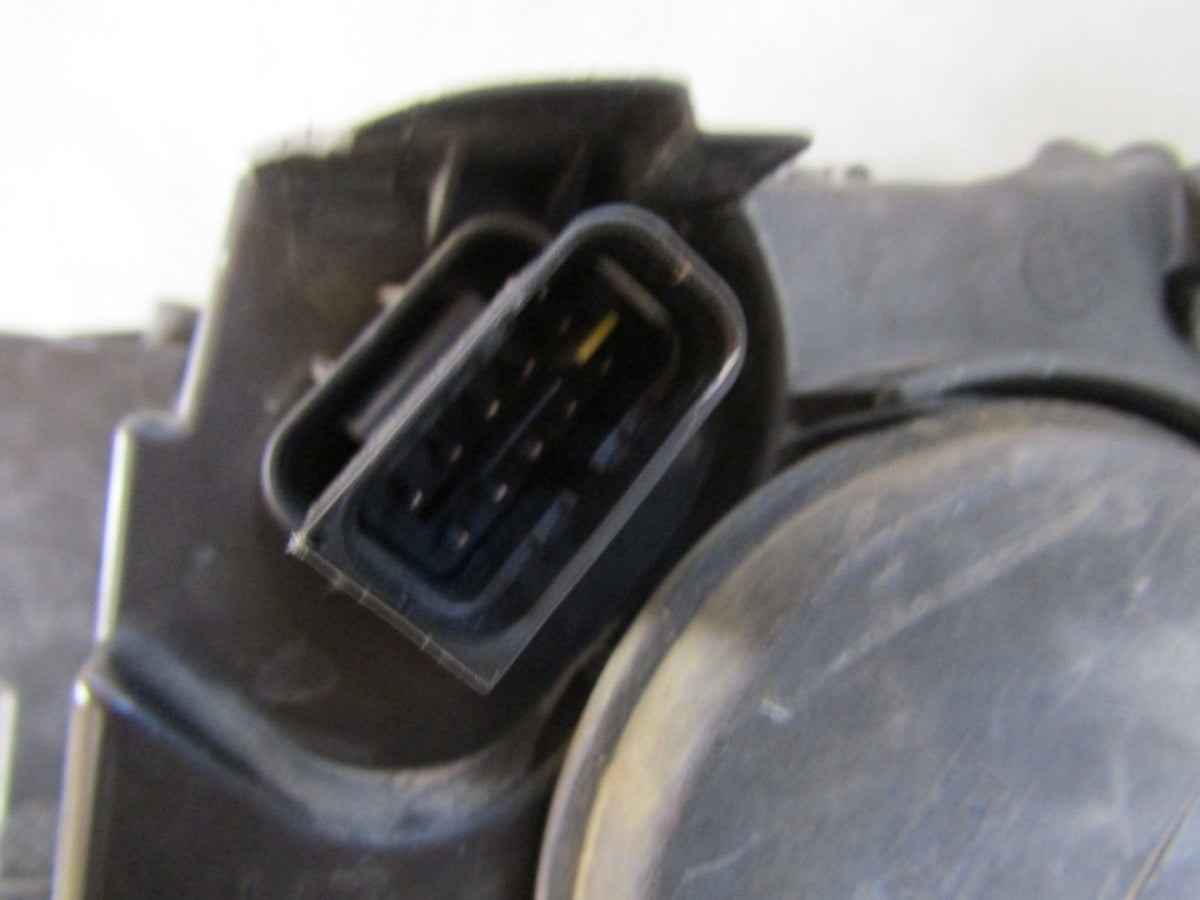 Prednji far TOYOTA PROACE CITY halogen RH PRAWA19- 9835780580