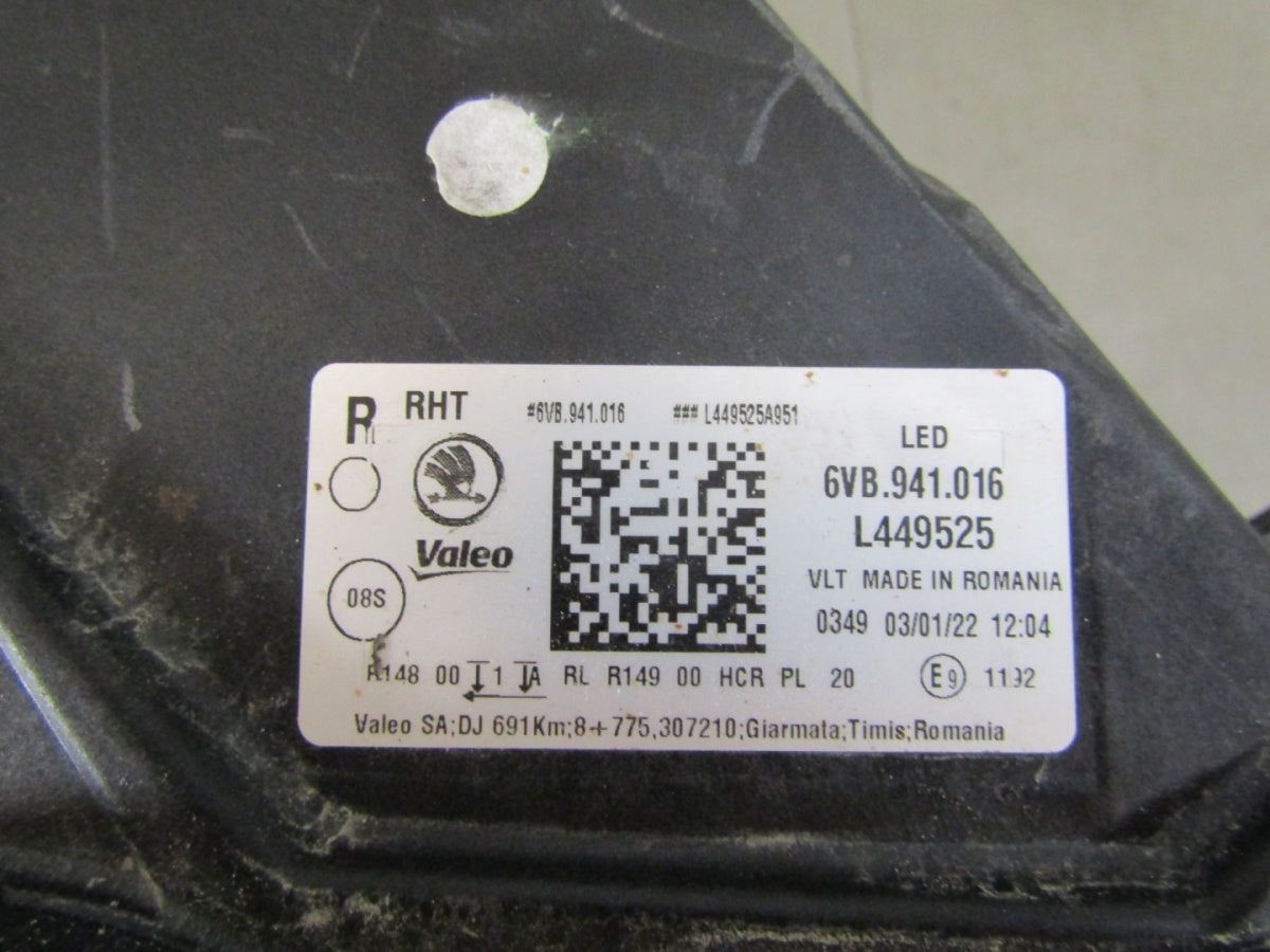 Prednji far SKODA FABIA IV 4 LED 21- RH desni 6VB941016