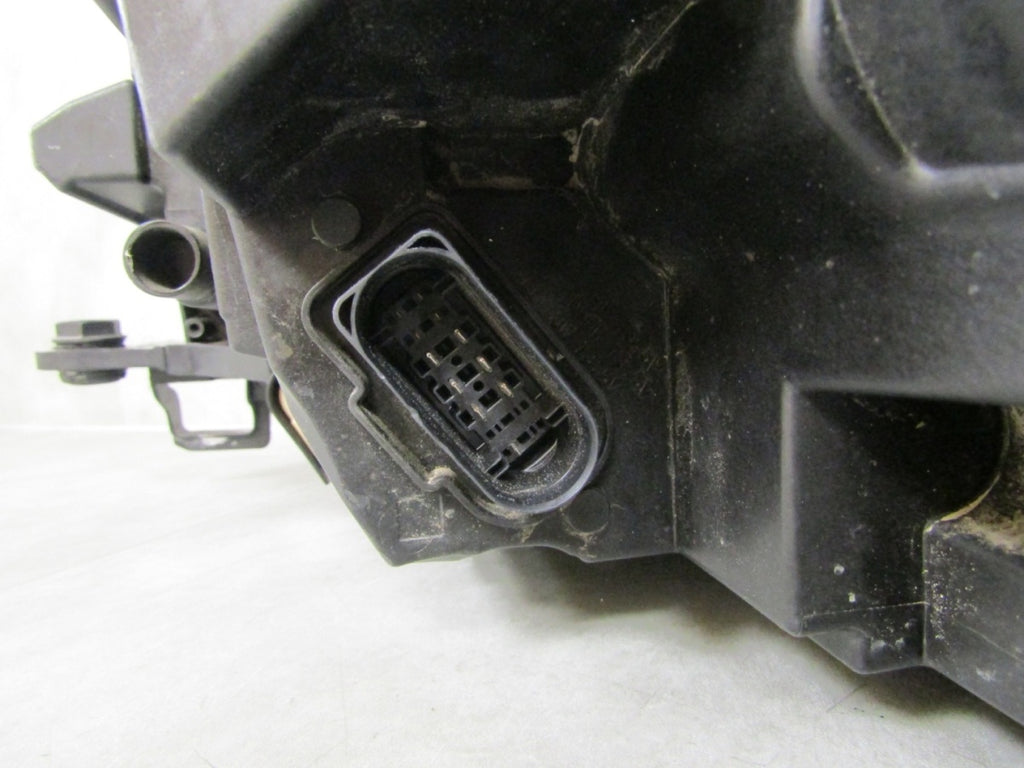 Prednji far SKODA FABIA IV 4 LED 21- RH desni 6VB941016