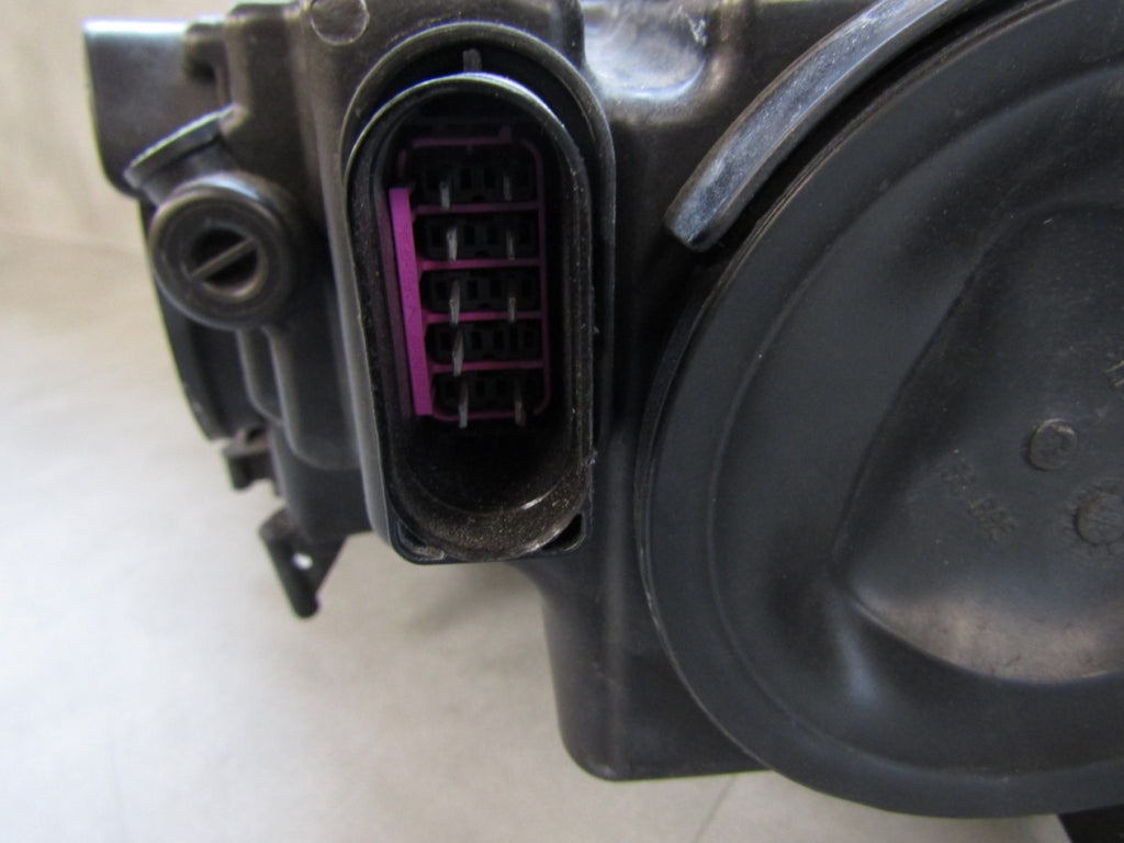 Prednji far SKODA SUPERB II 2 halogen sa sočivom 08-13 RH 3T1941018C