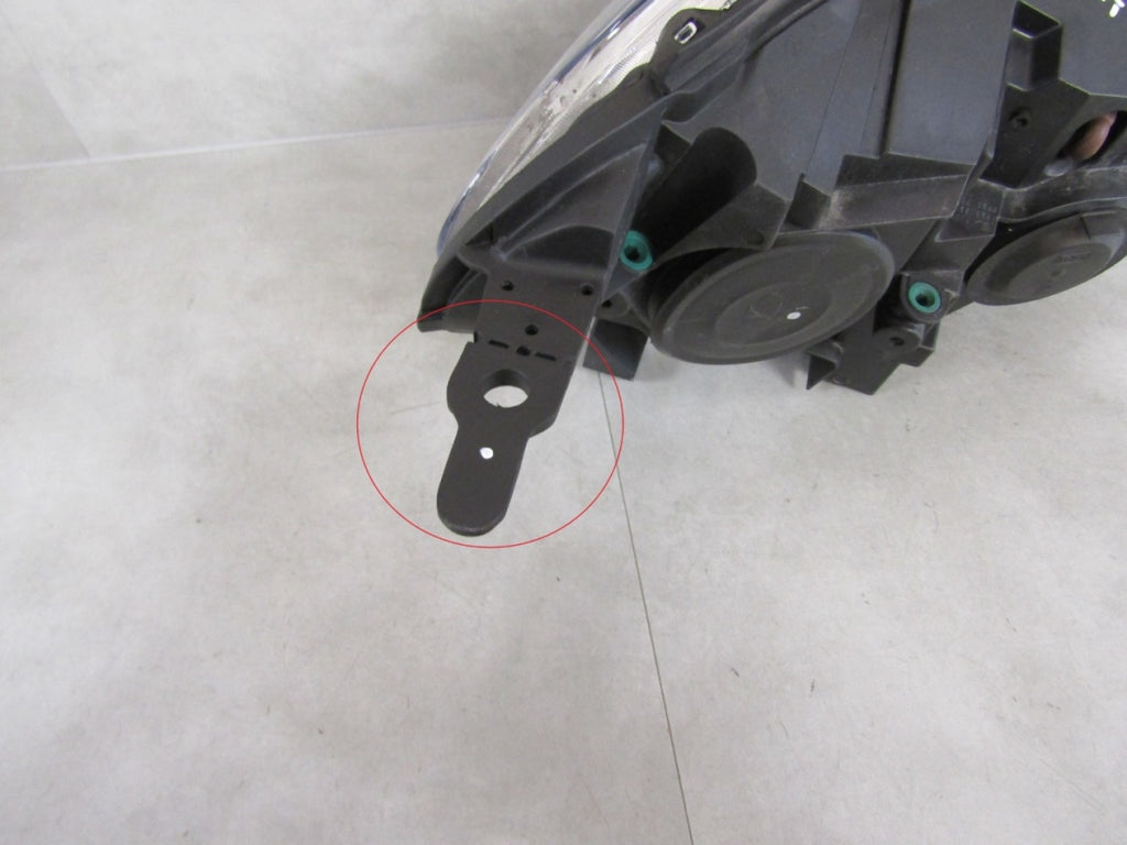 Prednji far TOYOTA PROACE 2 II xenon nezakretni 16-23 LH 9808589980-00