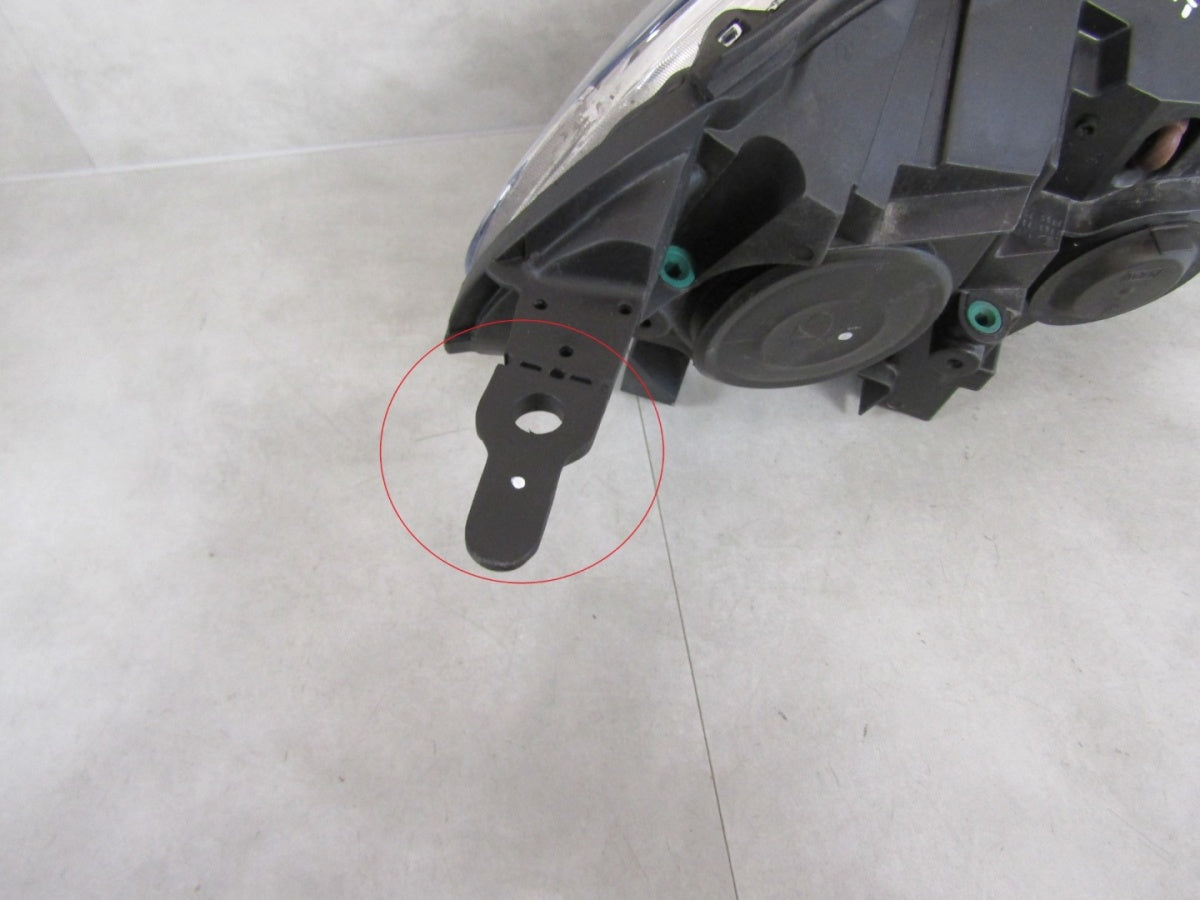 Prednji far TOYOTA PROACE 2 II xenon nezakretni 16-23 LH 9808589980-00