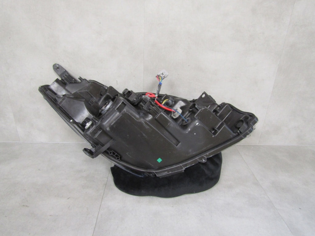 Prednji far TOYOTA YARIS 3 III LIFT halogen sa sočivom 14-17 LH