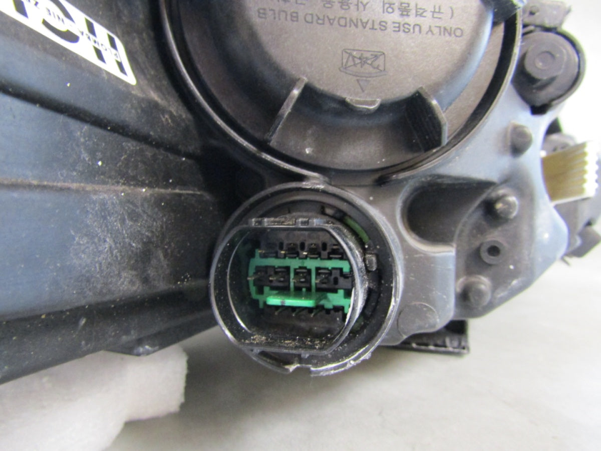 Prednji far HYUNDAI I30 III halogen sa sočivom 17-20 LH