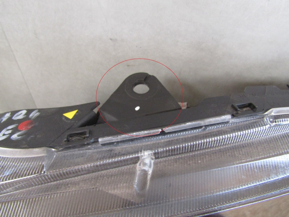 Prednji far SUBARU IMPREZA 3 III halogen sa sočivom LH lijevi 07-11