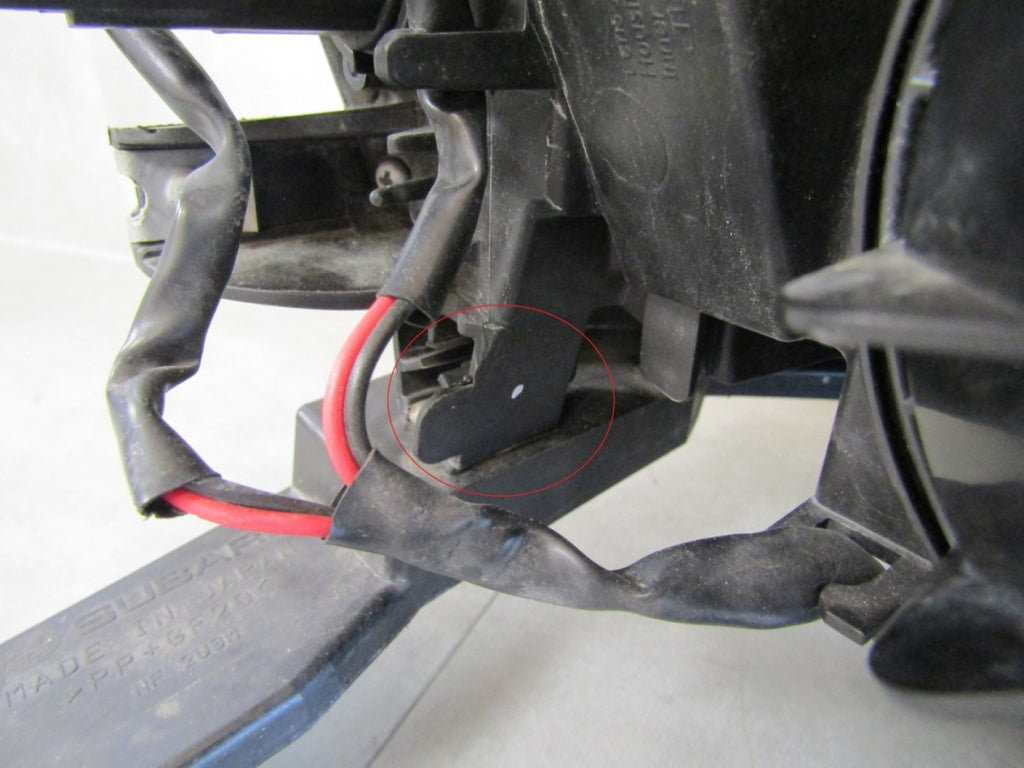 Prednji far SUBARU IMPREZA 3 III halogen sa sočivom LH lijevi 07-11