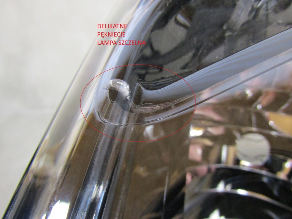 Prednji far FORD TRANSIT COURIER MK3 halogen LH lijevi 24- R2X613W030CE