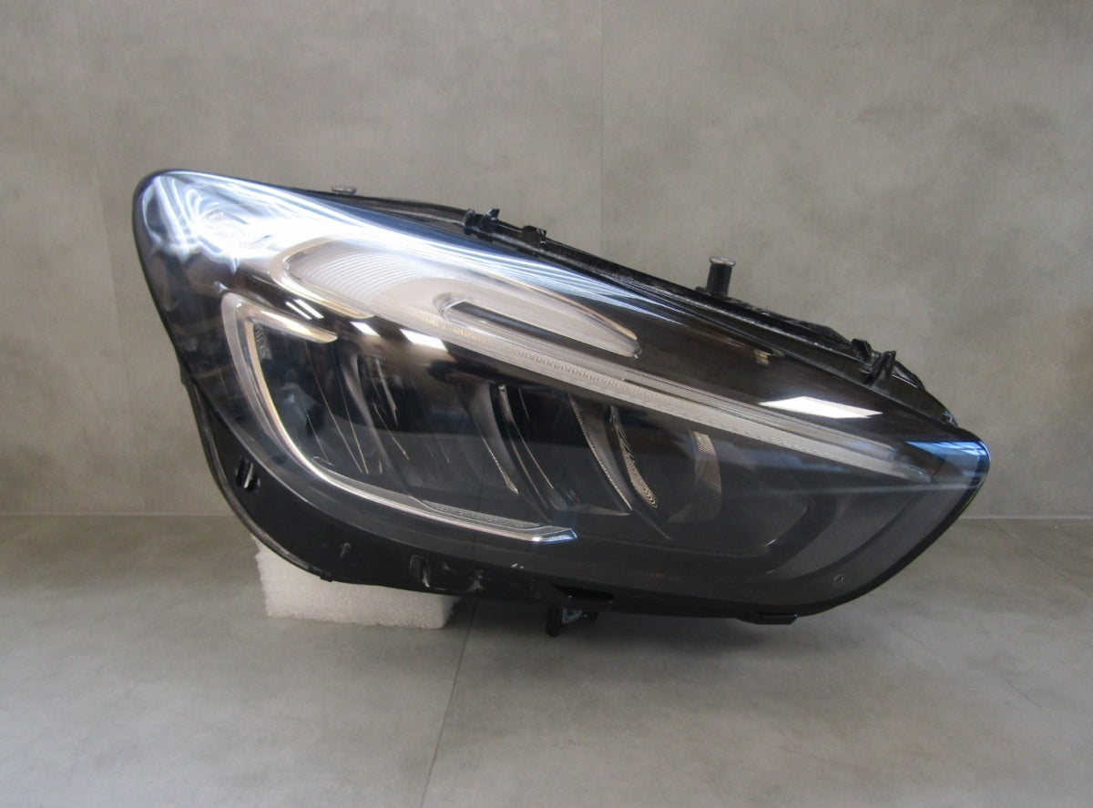 Prednji far MERCEDES B klasa W247 LED LIFT PERFORMANCE RH 22- A2479061004