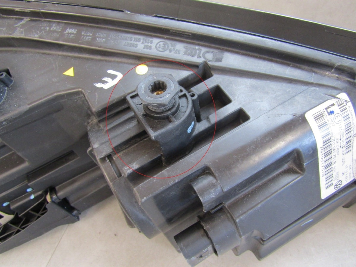 Prednji far VOLKSWAGEN VW SHARAN II 2 LIFT 15-22 xenon zakretni LH 7N1941751B