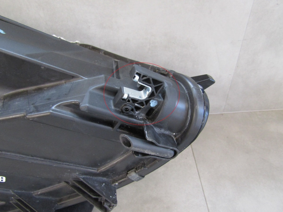 Prednji far VOLKSWAGEN VW SHARAN II 2 LIFT 15-22 xenon zakretni LH 7N1941751B