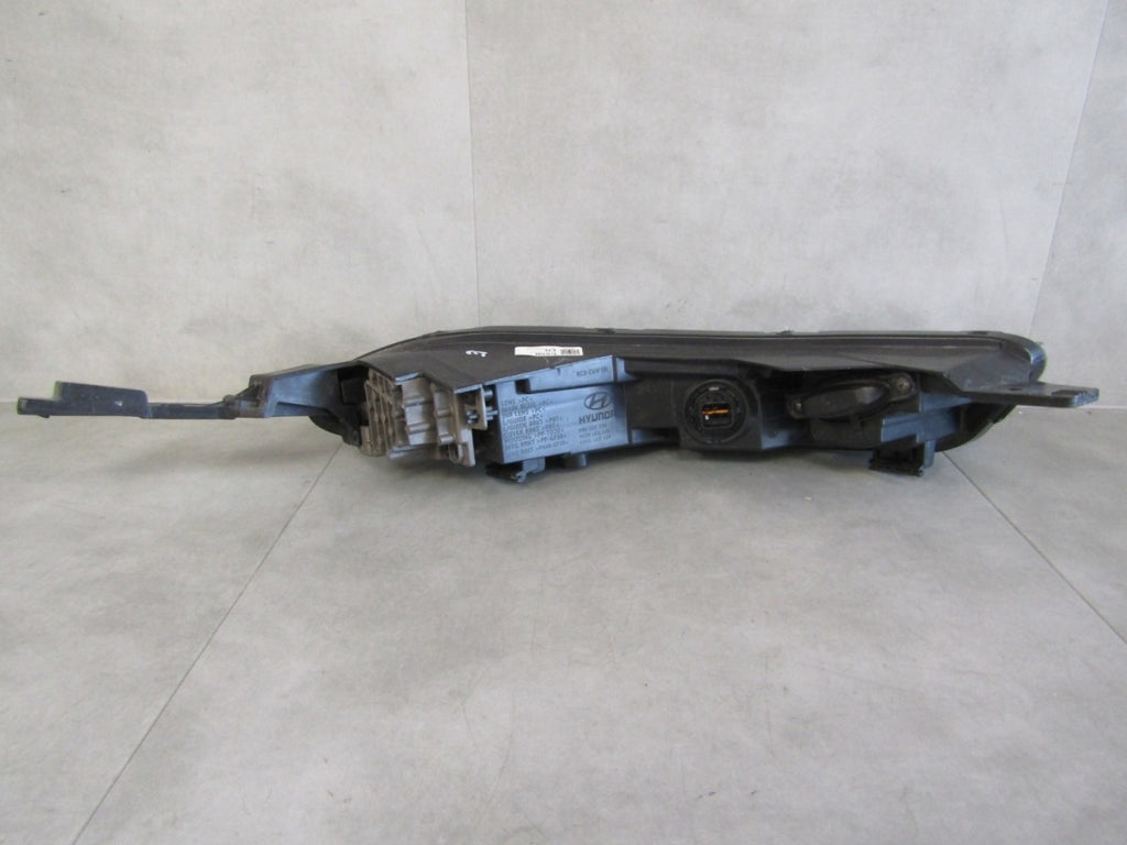 Prednji far Hyundai Bayon LED DRL 21-24 LH lijevi 92207Q0500