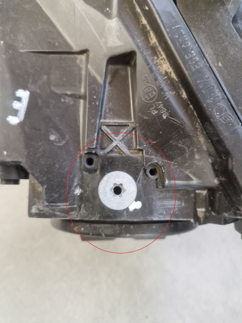 Prednji far MERCEDES CITAN W420 halogen 21- RH desni A4209060100