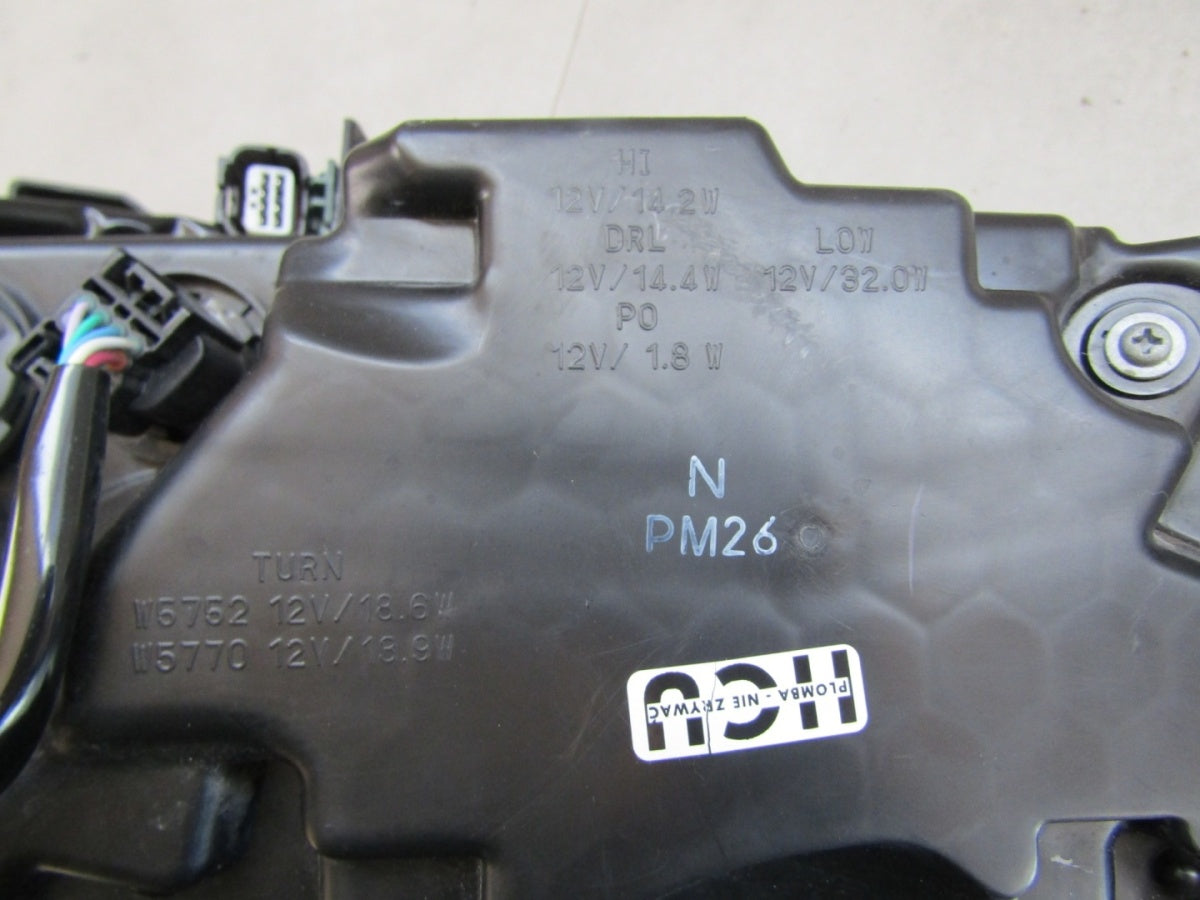 Prednji far NISSAN ARIYA LED DRL RH desni W5752 20-