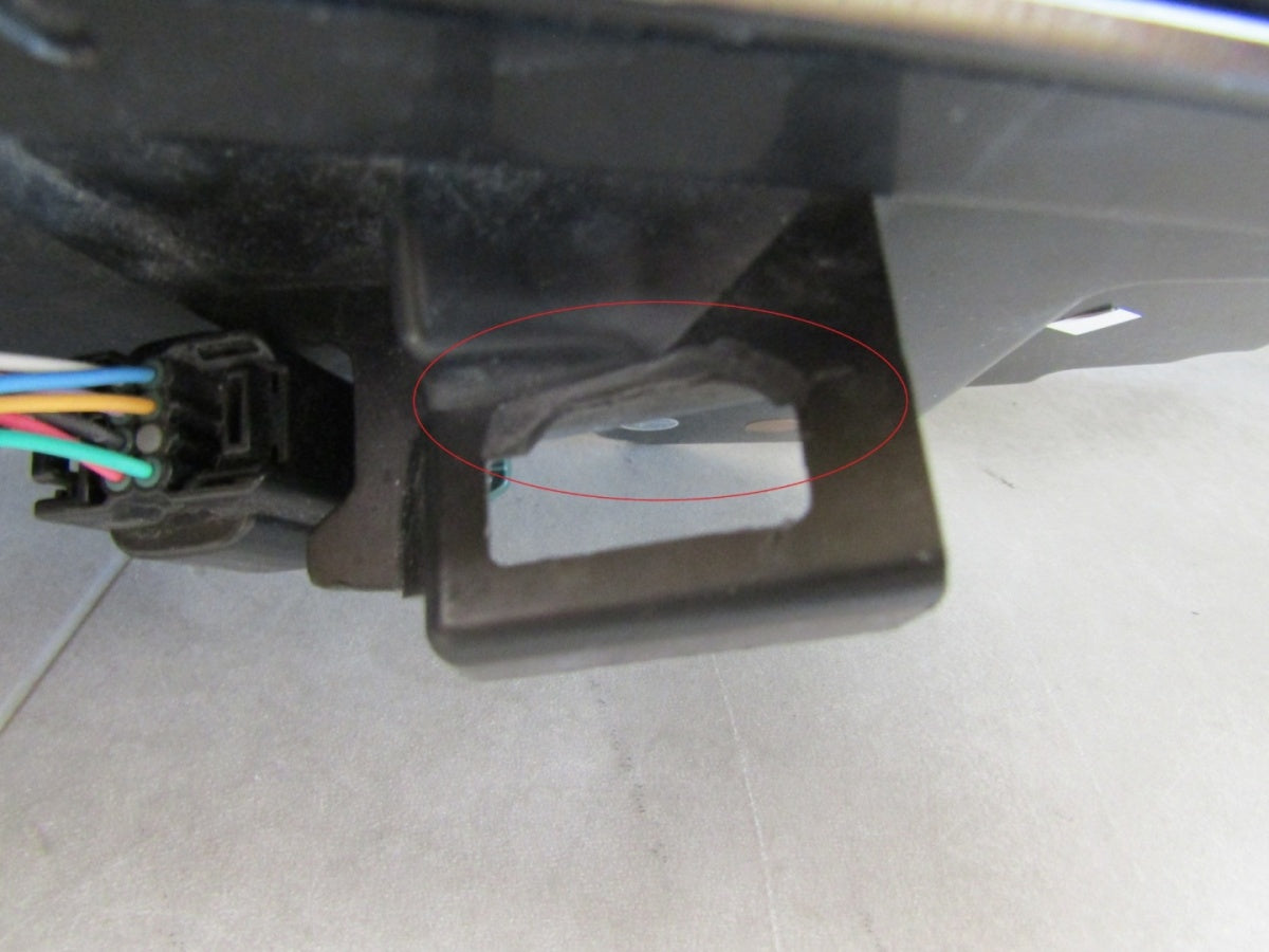 Prednji far NISSAN ARIYA LED DRL RH desni W5752 20-