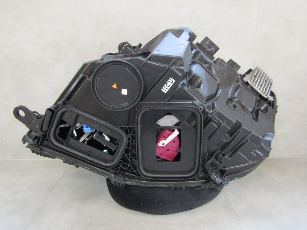 Prednji far MERCEDES S W223 FULL LED DIGITAL LIGHT RH desni 20- A2239063405