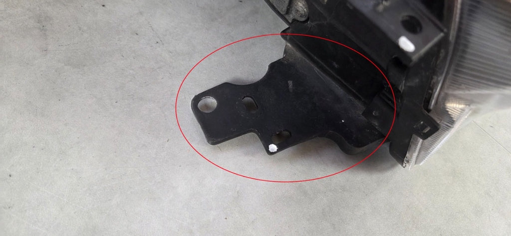 Prednji far FORD KUGA MK2 LIFT halogen sa sočivom 16-19 LH lijevi GV4113W030CJ