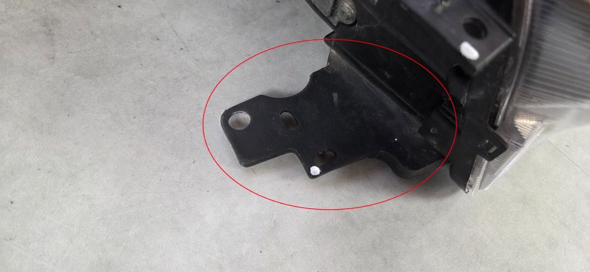 Prednji far FORD KUGA MK2 LIFT halogen sa sočivom 16-19 LH lijevi GV4113W030CJ