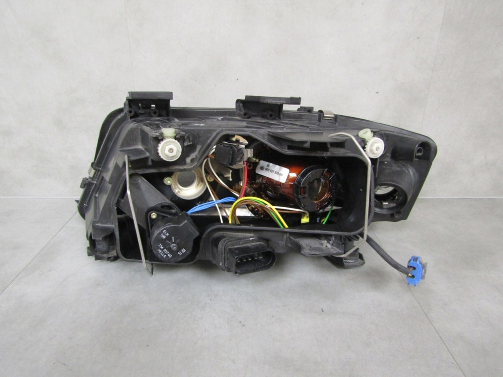Prednji far AUDI A6 C5 RH desni halogen sa sočivom 01-05