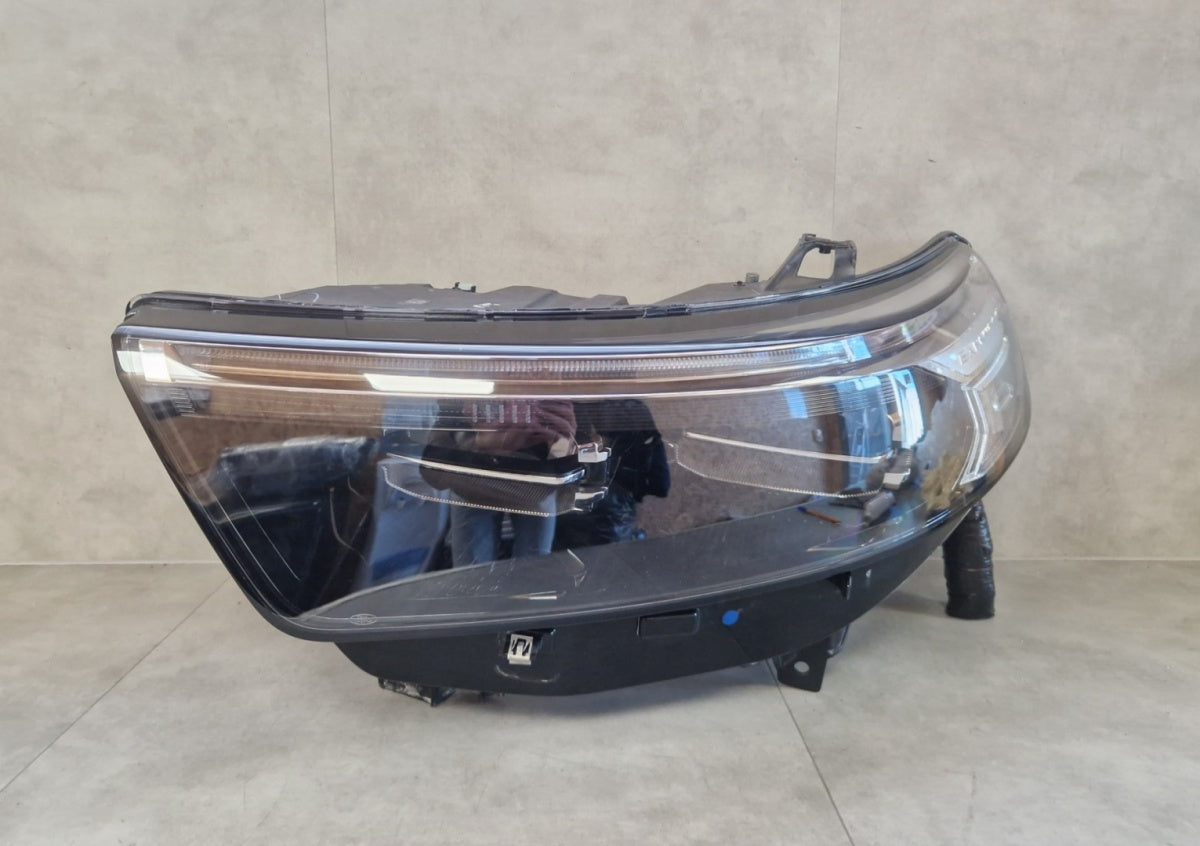 Prednji far FORD EXPLORER 6 VI LED 19-22 LH lijevi MB5B13W030GC