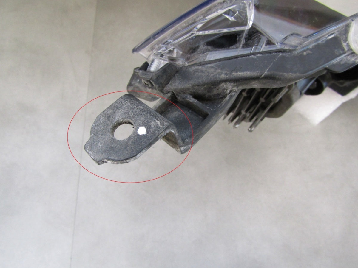 Prednji far TOYOTA COROLLA CROSS FULL LED 20- LH
