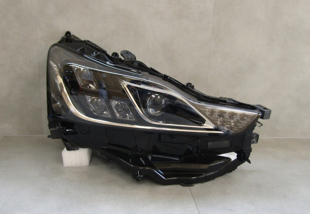 Prednji far LEXUS IS 3 III LIFT FULL LED 16-19 RH desni