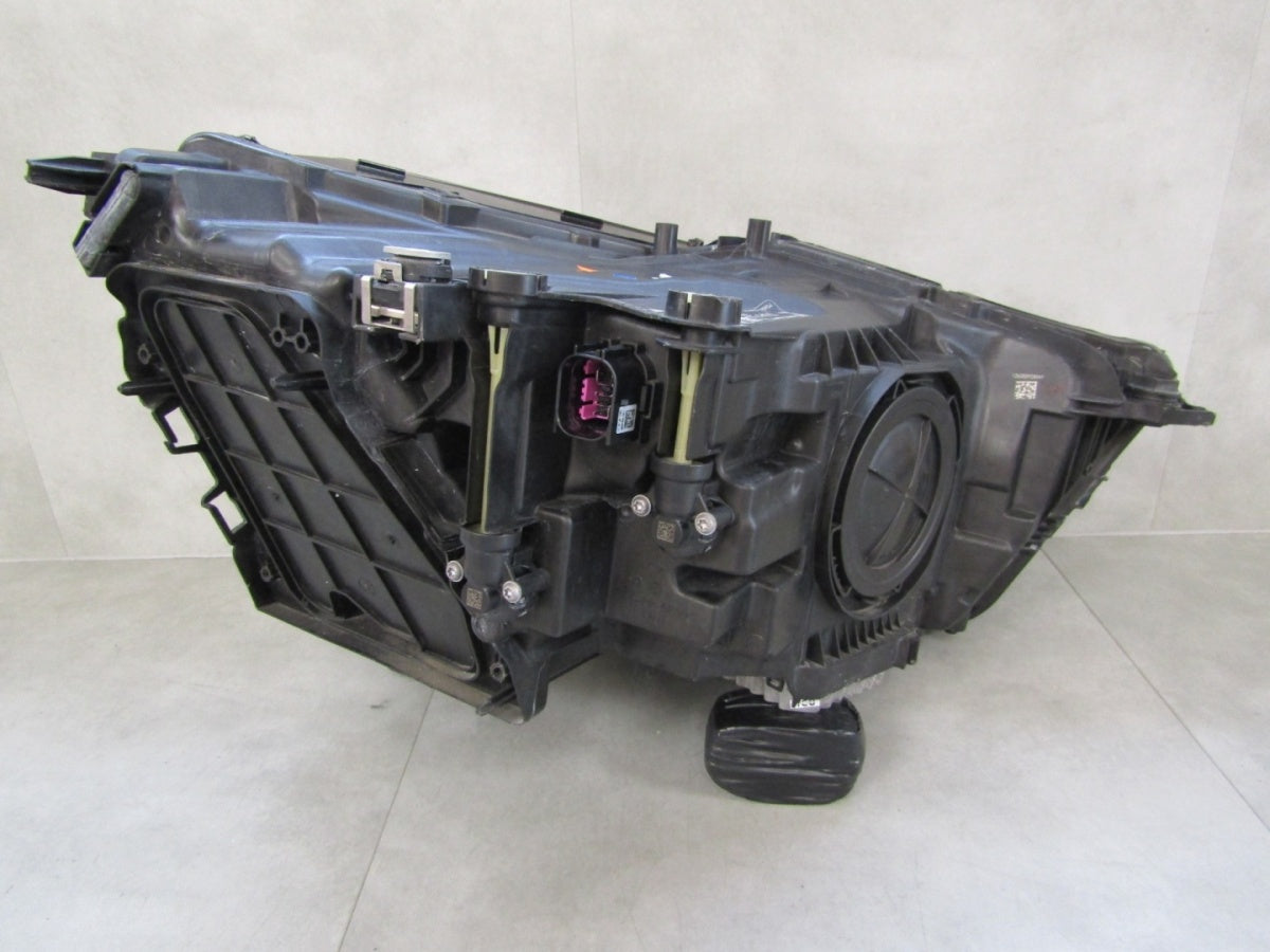 Prednji far AUDI Q3 83A LED RH desni 18- 83A941011