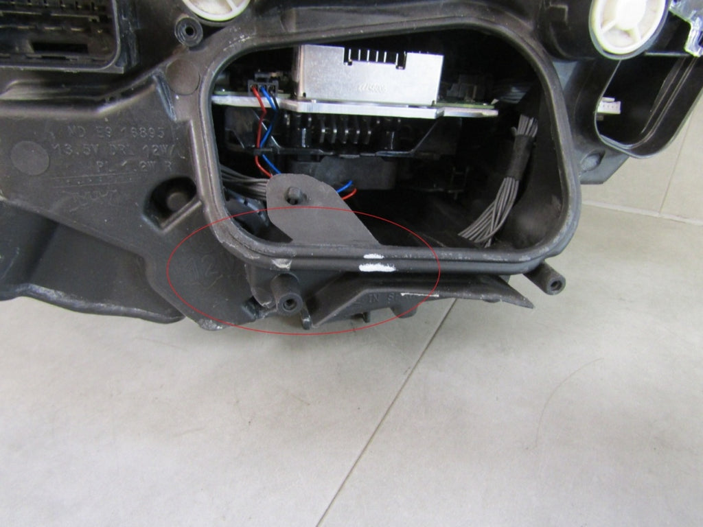 Prednji far BMW I3 LCI Lift FULL LED ADAPTIVE RH desni 17-22 9853420