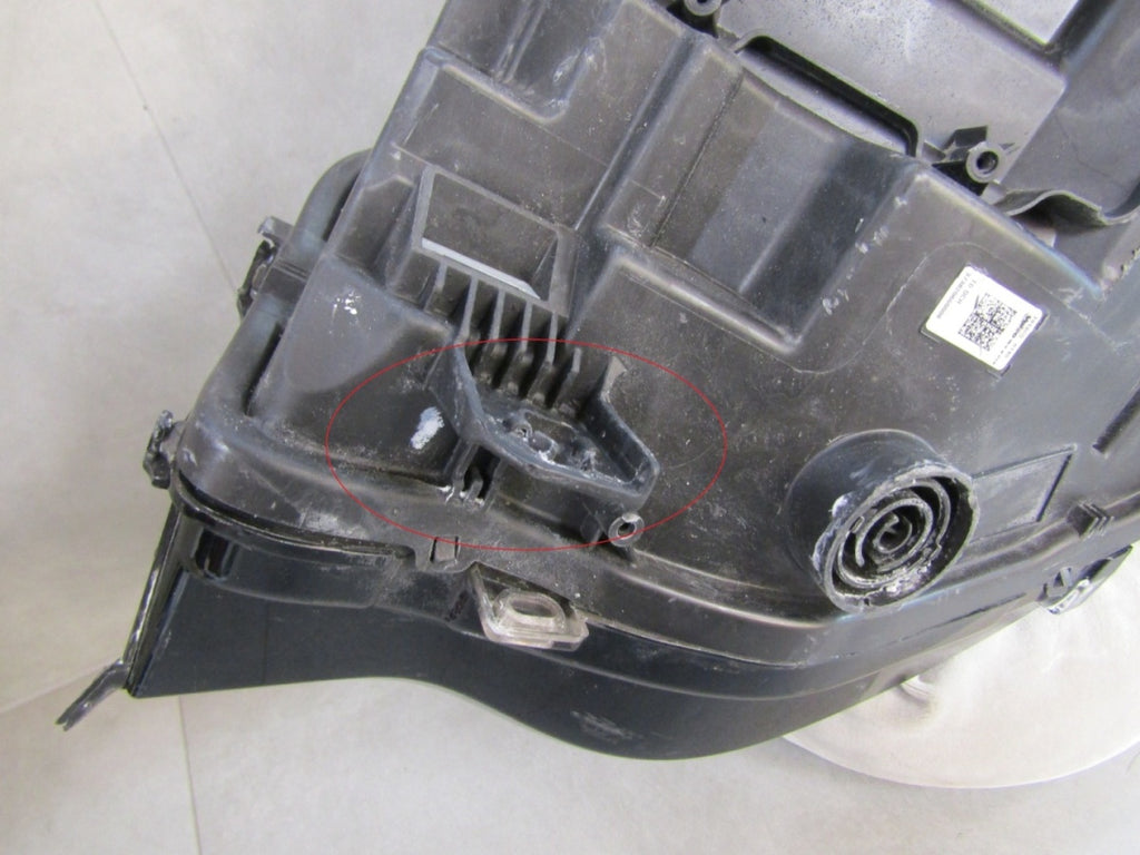 Prednji far BMW I3 LCI Lift FULL LED ADAPTIVE RH desni 17-22 9853420