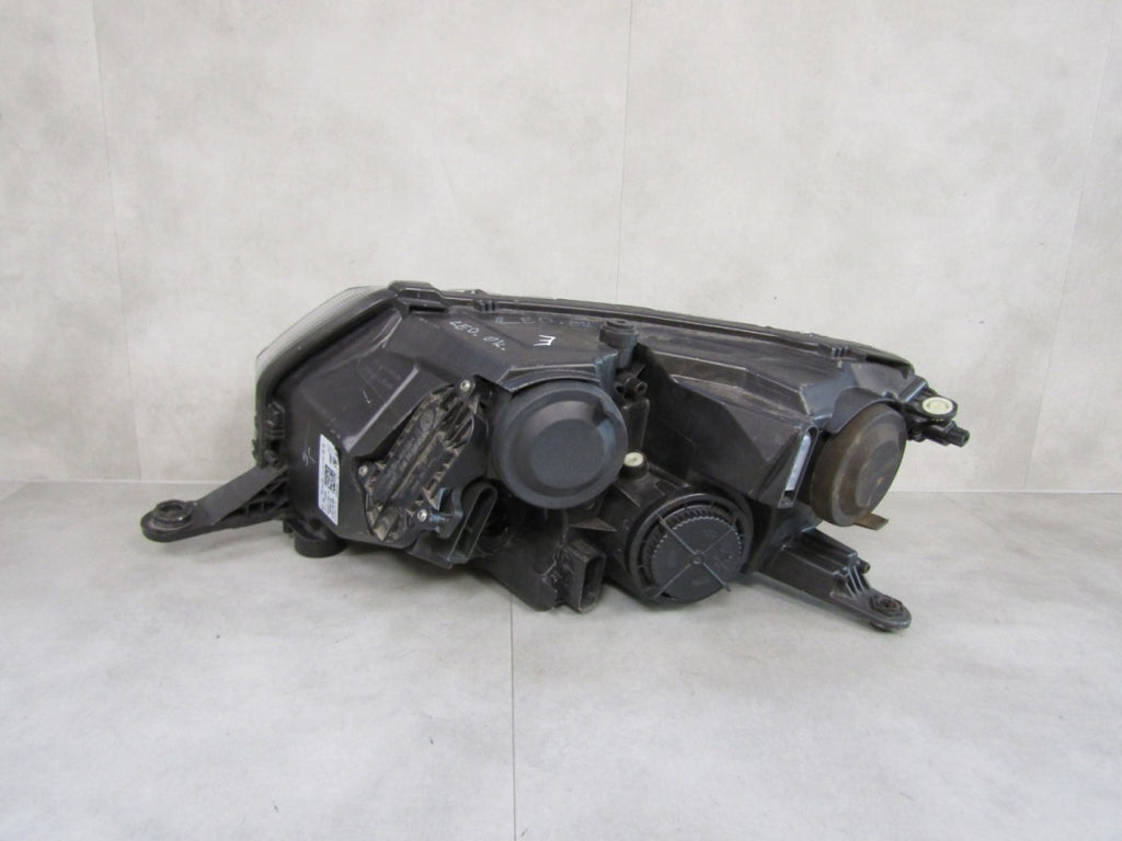 Prednji far SKODA RAPID 5JB LIFT halogen + LED 16-19 RH desni 5JB941016B