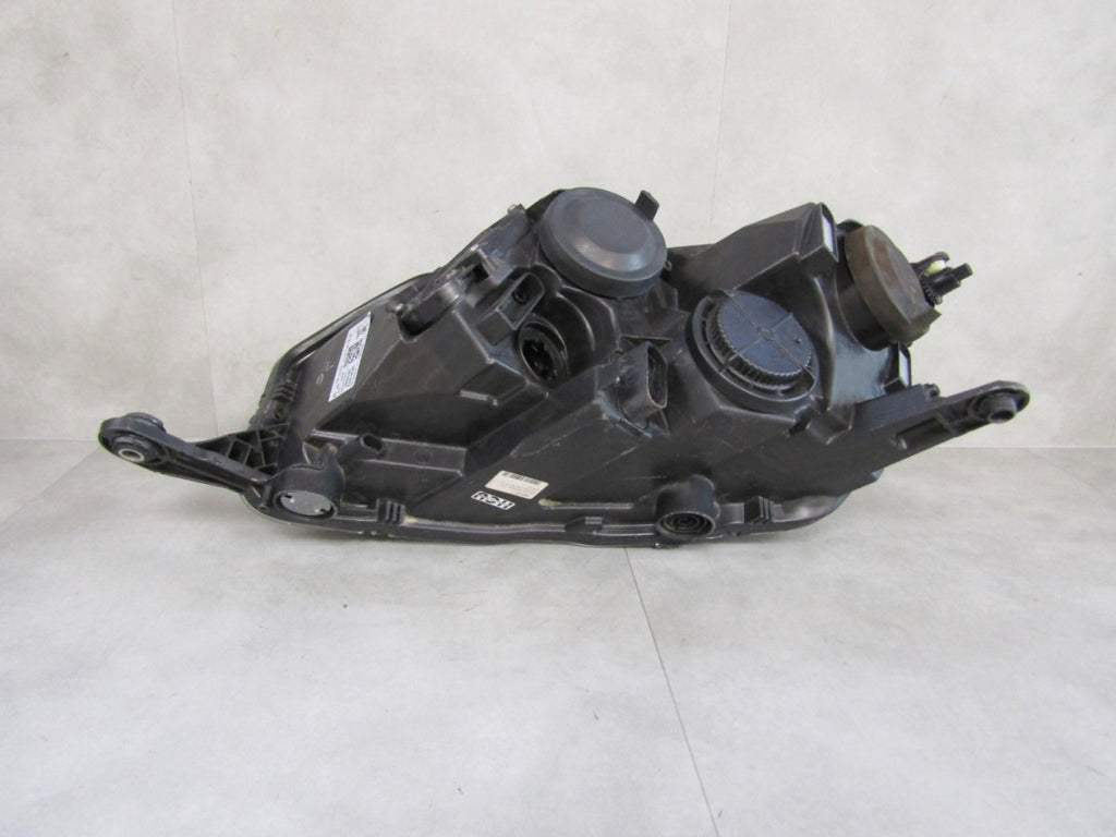 Prednji far SKODA RAPID 5JB LIFT halogen + LED 16-19 RH desni 5JB941016B