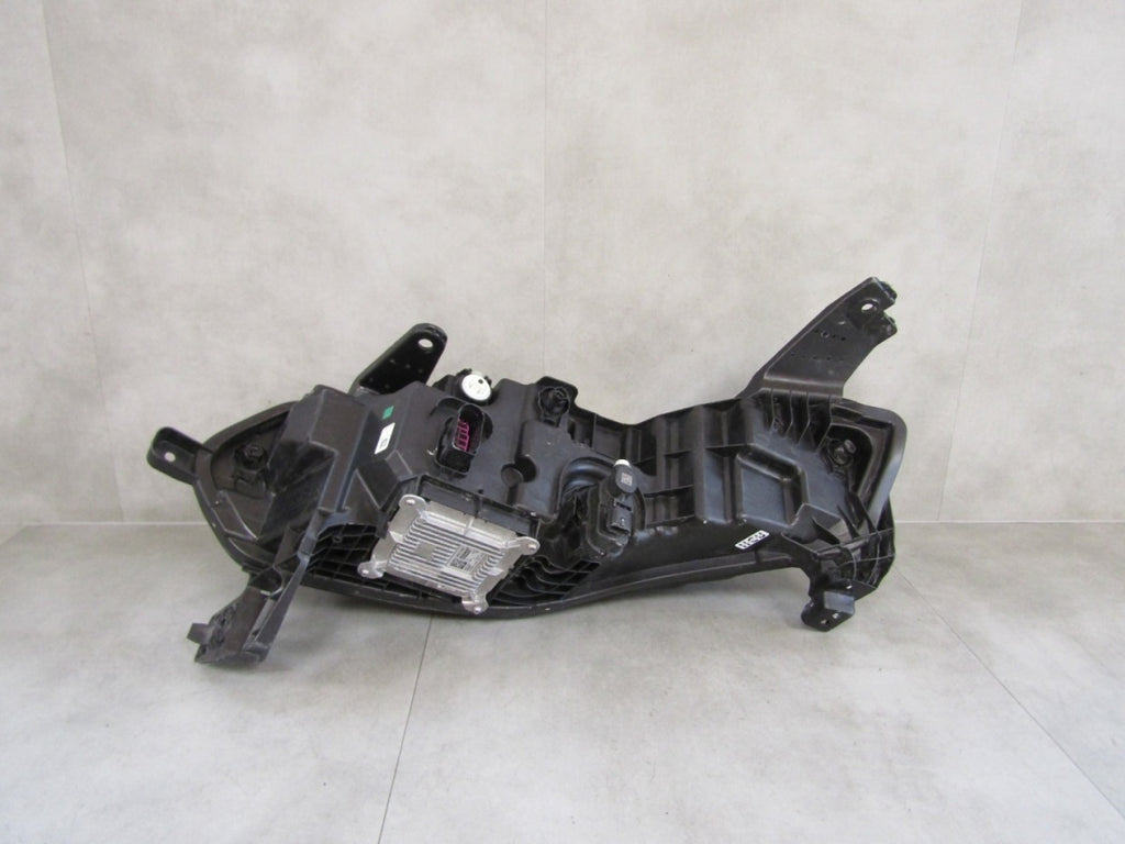 Prednji far RENAULT MEGANE V 5 E-TECH LED RH desni 22- 260104574R