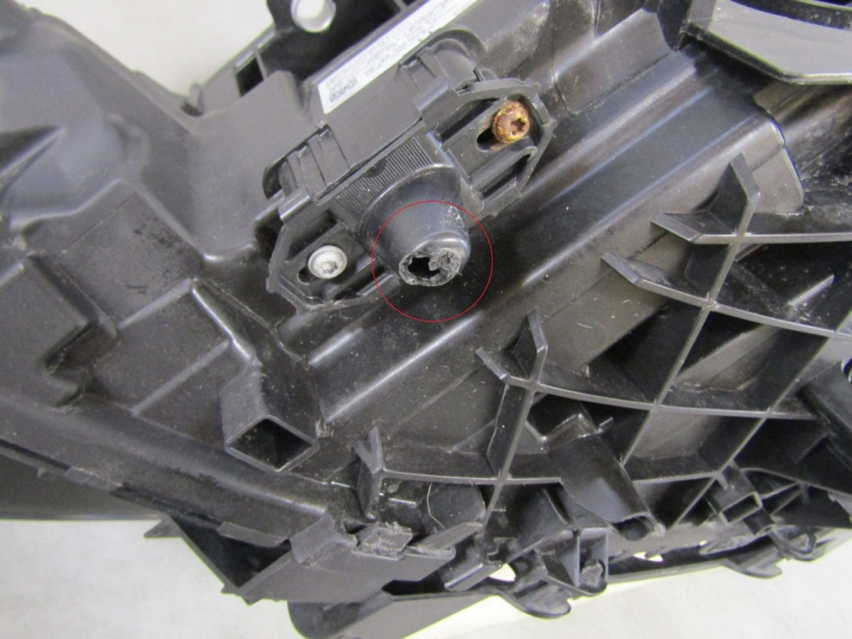 Prednji far BMW G22 G23 M3 M4 LASER 9505116-04 RH desni