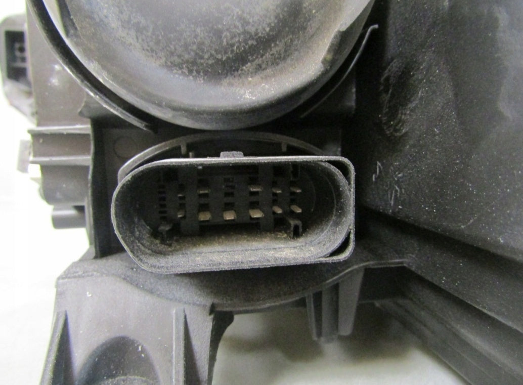 Prednji far AUDI A5 8T0 LIFT xenon nezakretni + LED 11-16 RH desni 8T0941006C
