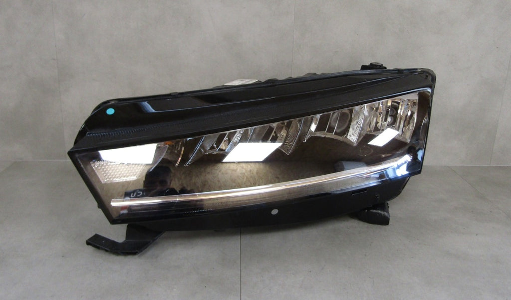 Prednji far SKODA OCTAVIA IV LED 19-24 LH lijevi 5E4941015