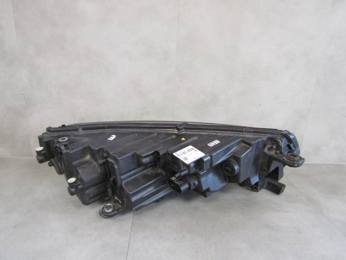Prednji far SKODA OCTAVIA IV LED 19-24 LH lijevi 5E4941015