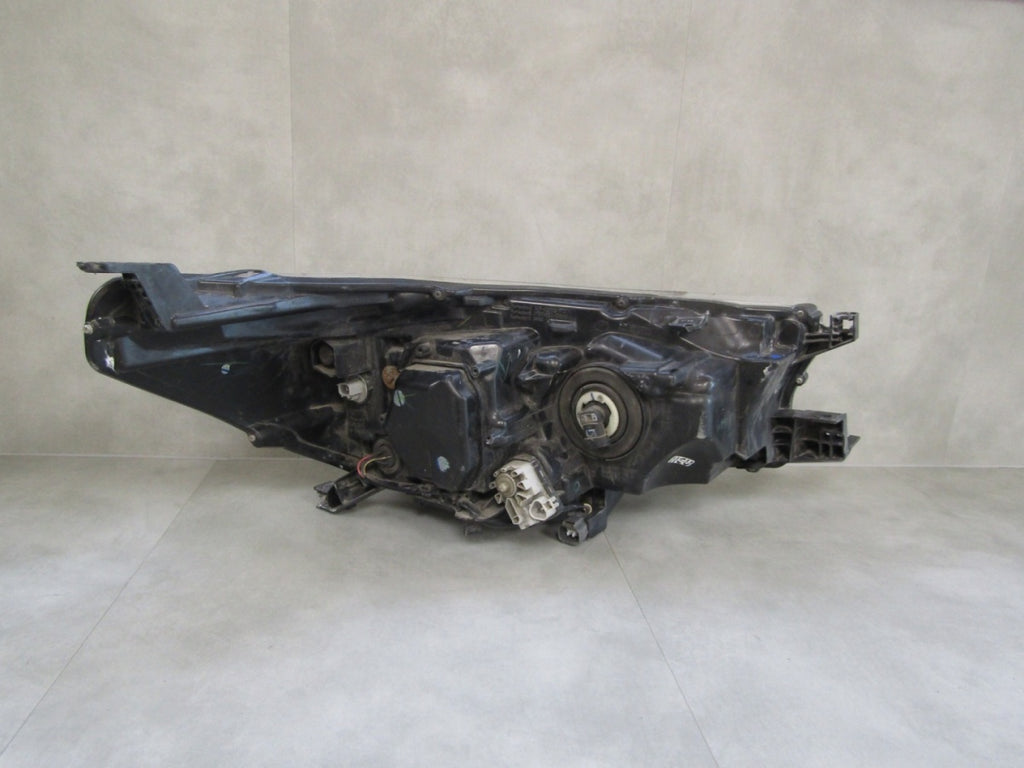 Prednji far TOYOTA HILUX 8 VIII LED LH 15-20