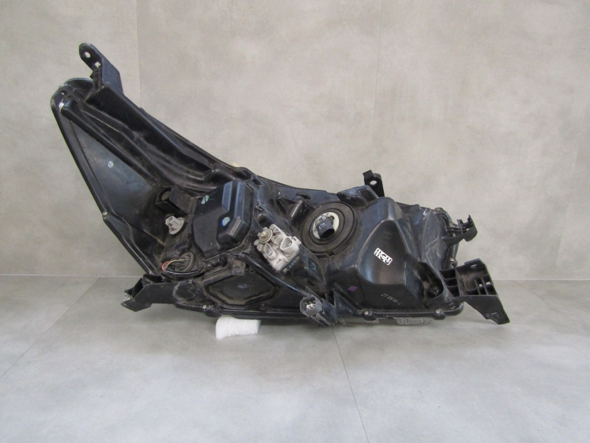Prednji far TOYOTA HILUX 8 VIII LED LH 15-20