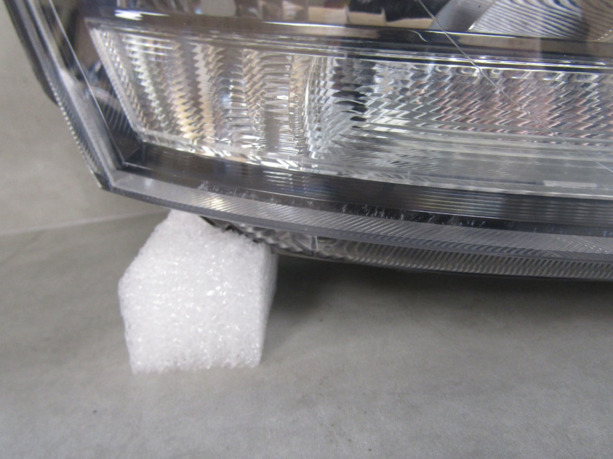 Prednji far SKODA YETI LIFT halogen 12- RH