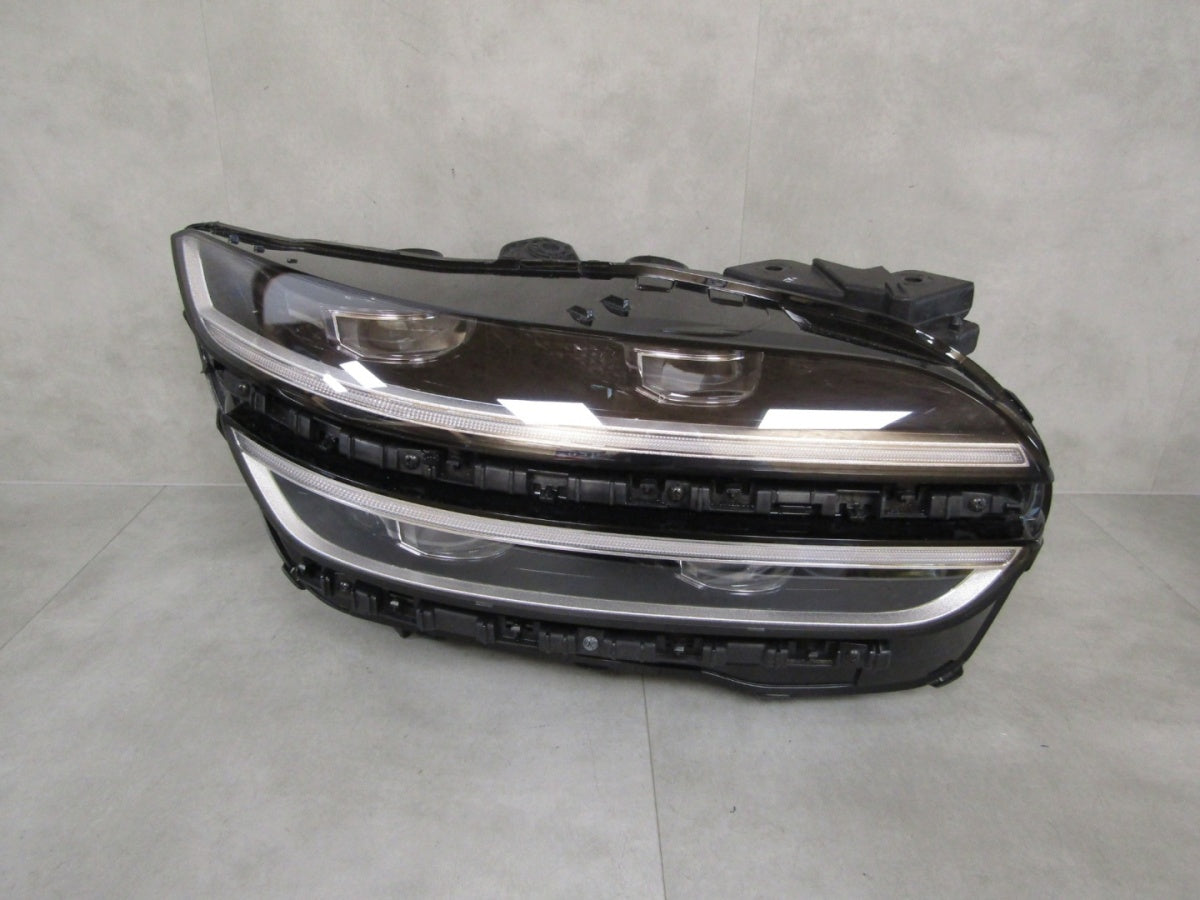 Prednji far GENESIS GV70 FULL LED RH desni 20-23 HE04